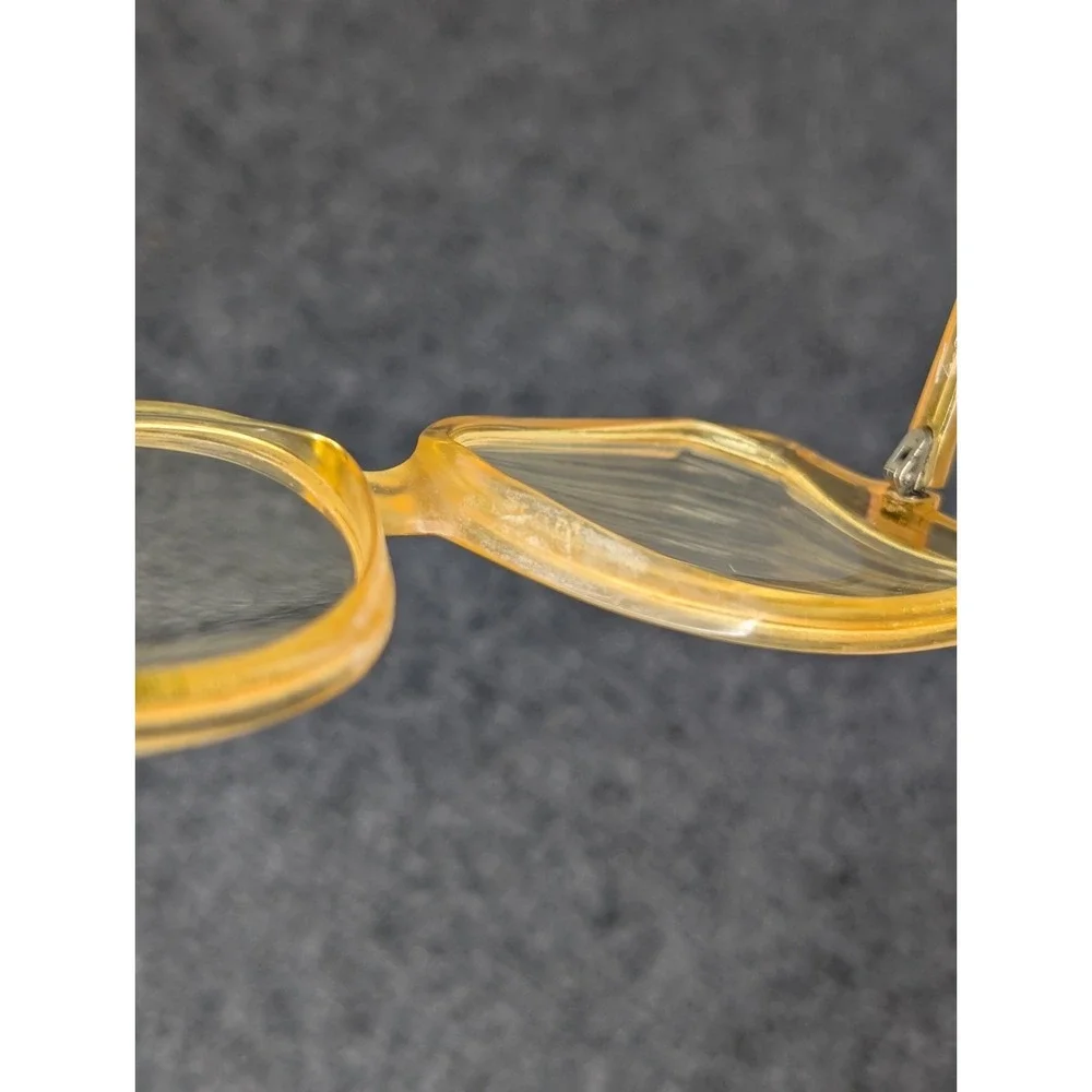 Vintage Tura Eyeglass Frames Canada 140‎ Geometric Pearl White Accent